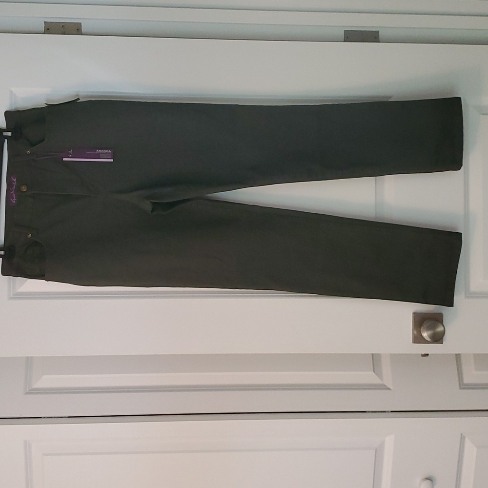 Gloria Vanderbilt Amanda Army Green Jeans